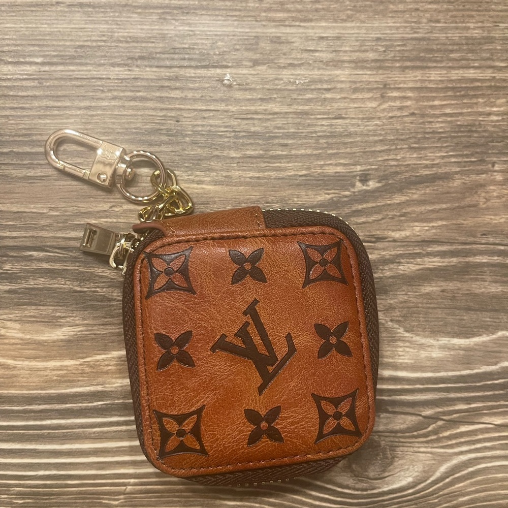 New AirPods fashion case